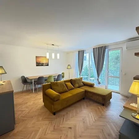 A 2bd Apartman